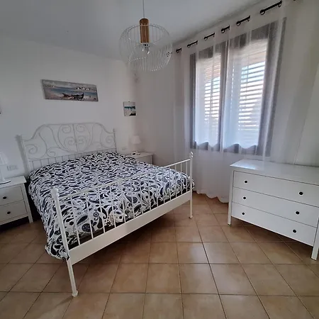 2 Km Dal Mare Relax Con Barbecue Feriehus *